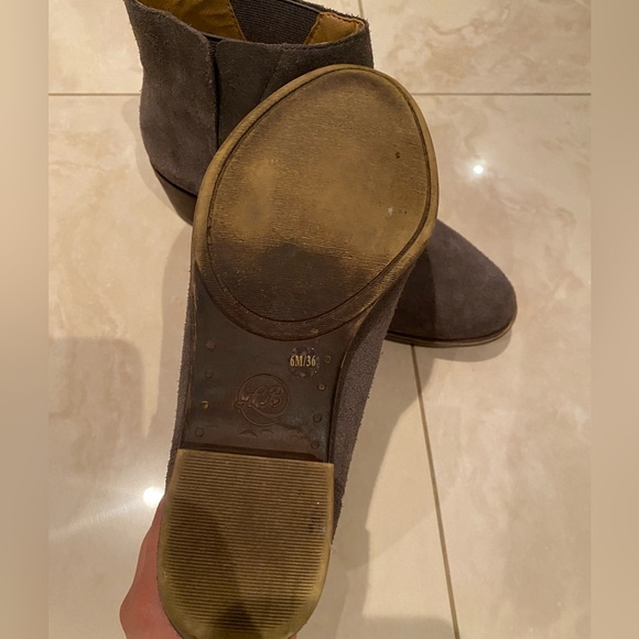 Grey Booties - Picture 4 of 4